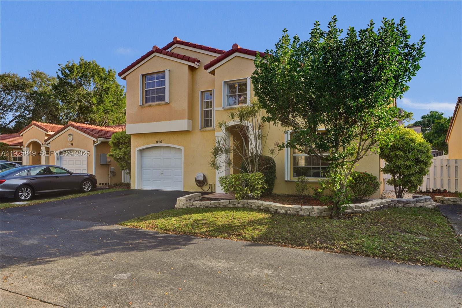 1256 NW 125th Terrace, Sunrise, FL 33323 photo 2