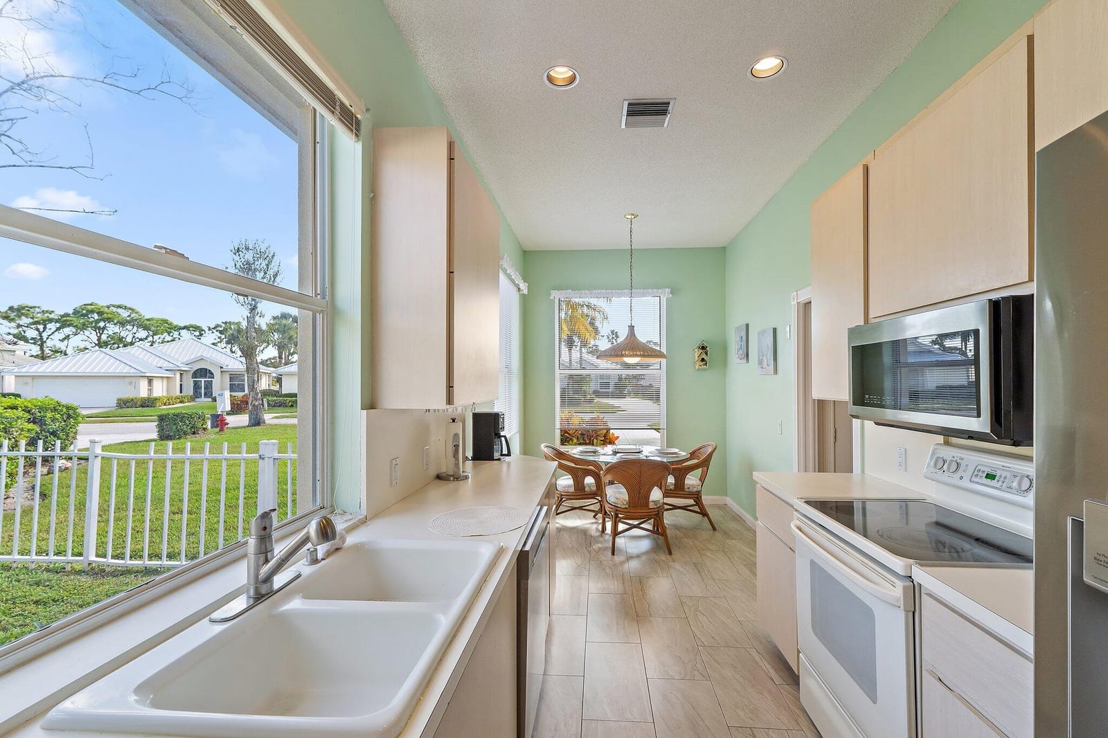 7756 SE Bay Cedar Circle, Hobe Sound, FL 33455 photo 18