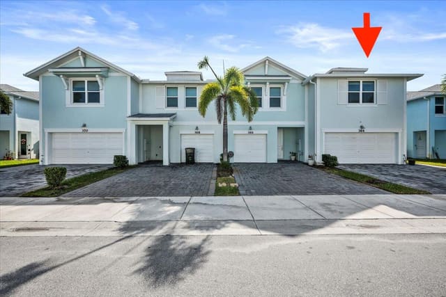 364 SE Sea Hunt Way, sold in Seaside, Stuart, FL