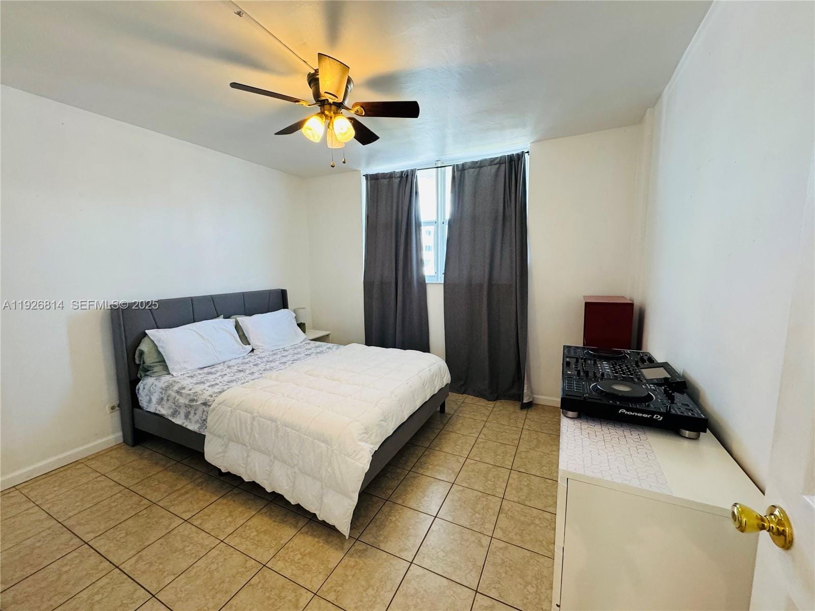 3660 NE 166th Street 812, North Miami Beach, FL 33160 photo 23