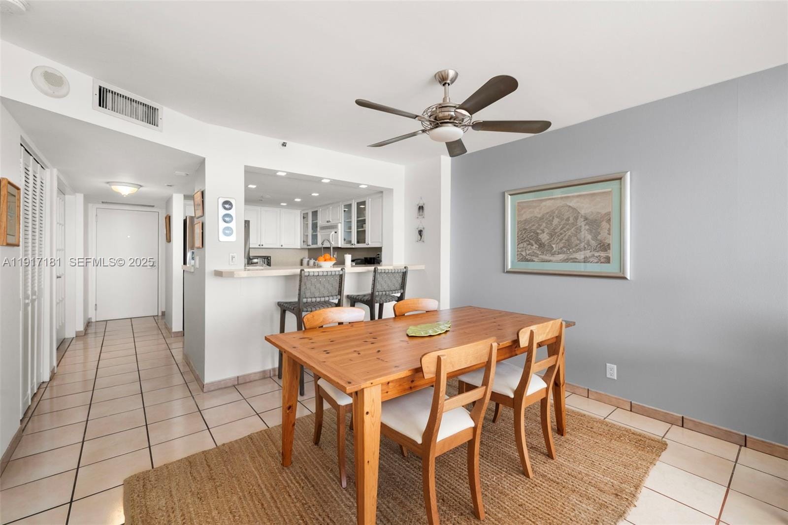 2555 Collins Avenue 805 — photo 7