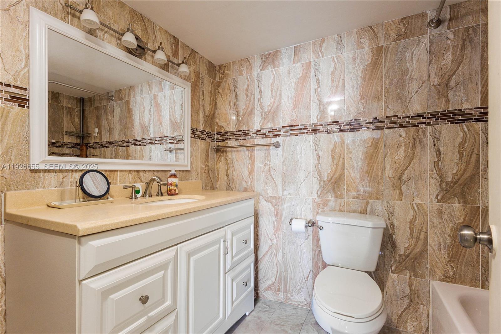 18011 Biscayne Boulevard 1501, Aventura, FL 33160 photo 24