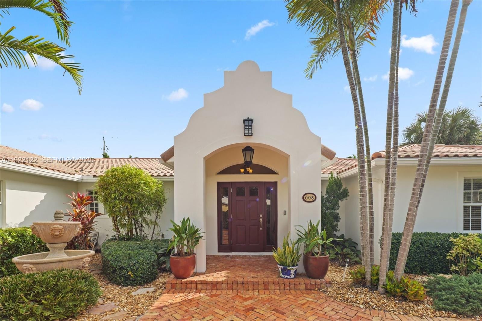 608 Middle River Drive, Fort Lauderdale, FL 33304 photo 2