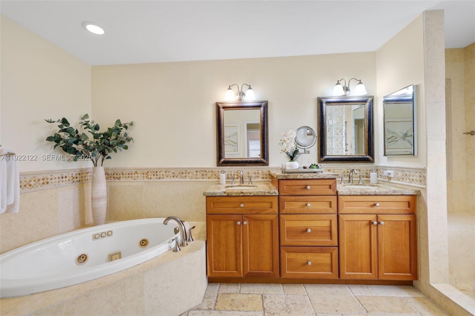 608 Middle River Drive, Fort Lauderdale, FL 33304 photo 23