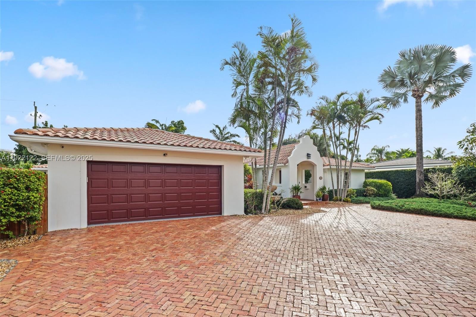 608 Middle River Drive, Fort Lauderdale, FL 33304 photo 4