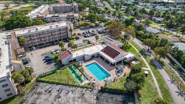 2571 Aragon Boulevard 214, sold in Aragon, Sunrise, FL