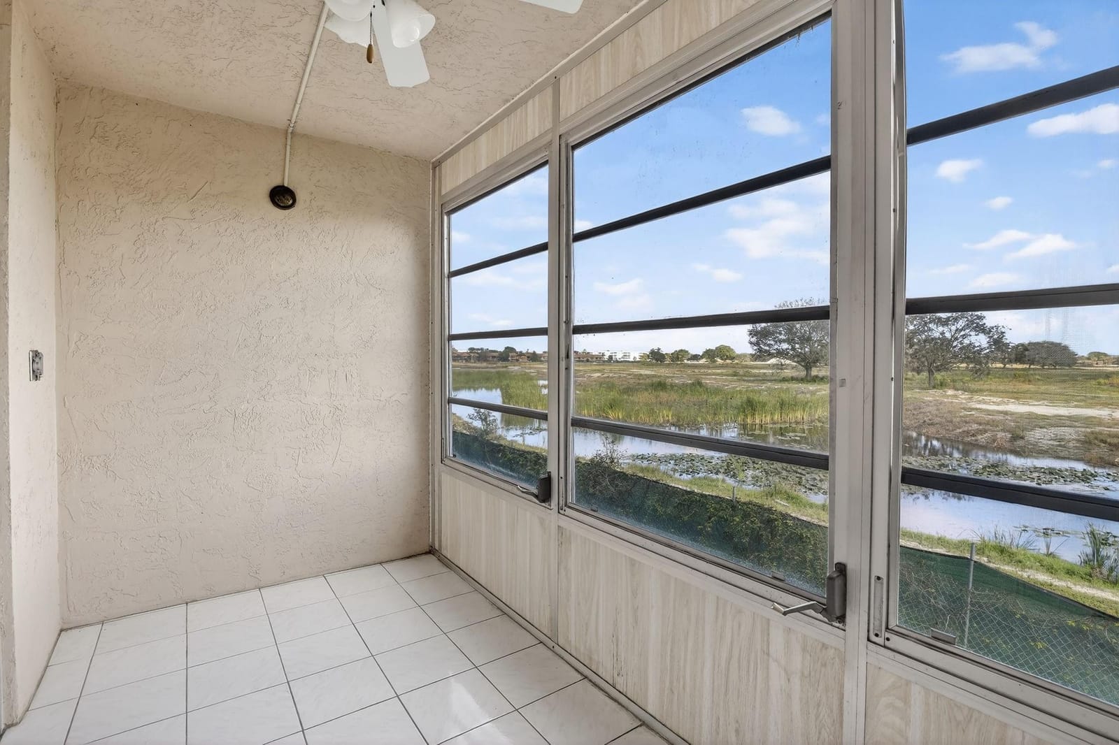 2571 Aragon Boulevard 214, Sunrise, FL 33322 photo 21