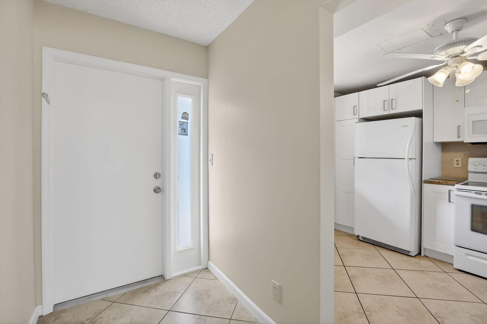 2571 Aragon Boulevard 214, Sunrise, FL 33322 photo 5