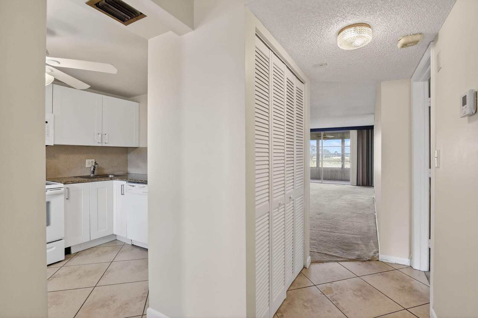 2571 Aragon Boulevard 214, Sunrise, FL 33322 photo 8