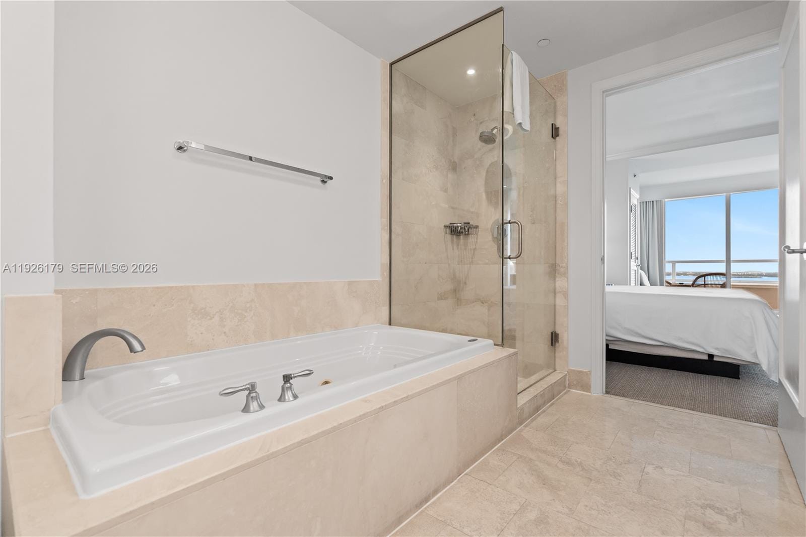 4401 Collins Avenue 2517, Miami Beach, FL 33140 photo 22