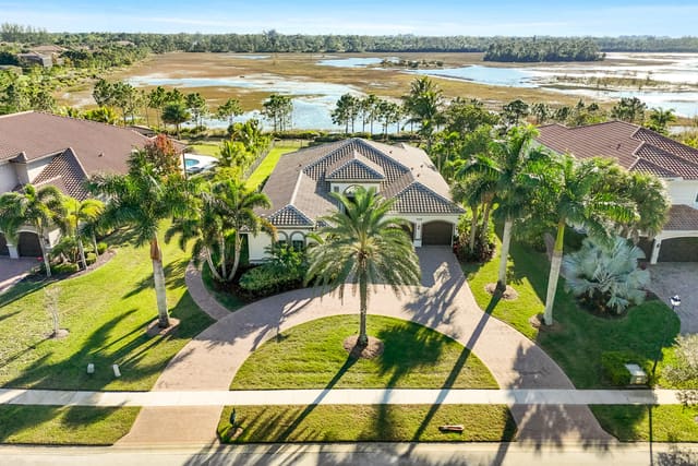 7755 Maywood Crest Drive, sold in Bayhill Estates, Palm Beach Gardens, FL