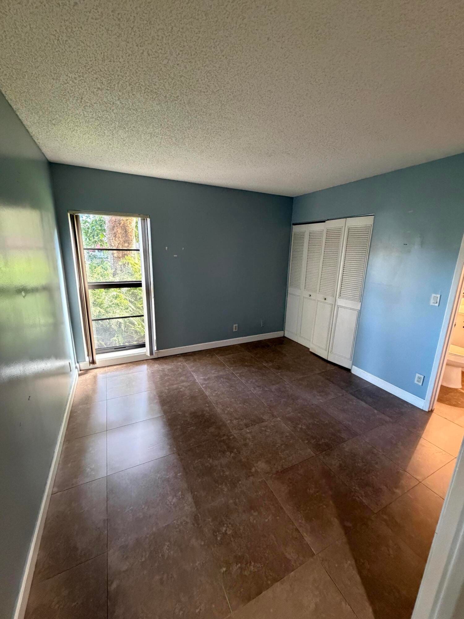 2202 S Cypress Bend Drive 101 — photo 7
