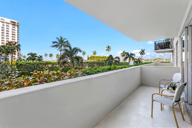 1801 S Flagler Drive 205, sold in Rapallo South Condo, West Palm Beach, FL