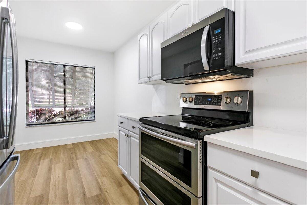 10203 Mangrove Drive 101, Boynton Beach, FL 33437 photo 1