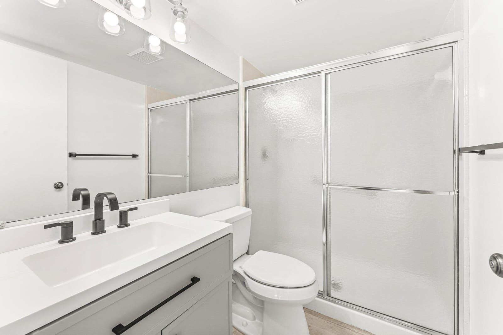 1117 Green Pine Boulevard D2, West Palm Beach, FL 33409 photo 14