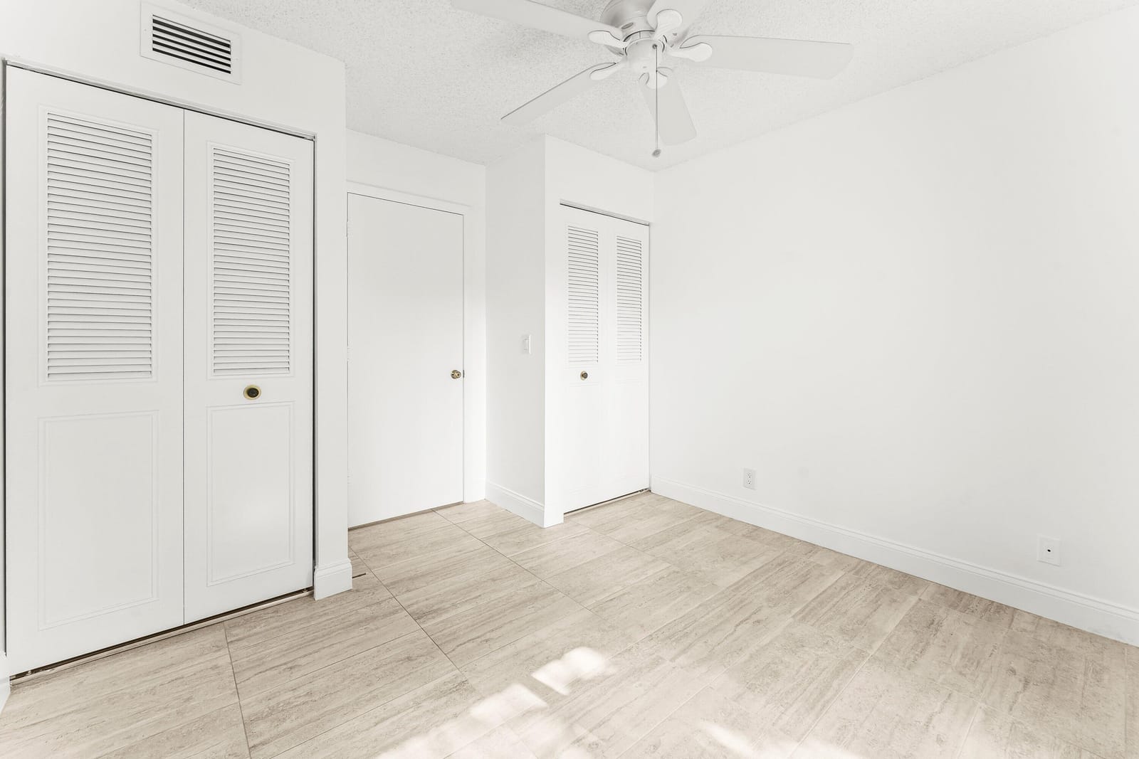 1117 Green Pine Boulevard D2, West Palm Beach, FL 33409 photo 15
