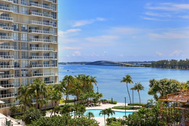 145 SE 25th Road 702, sold in Brickell, Miami, FL