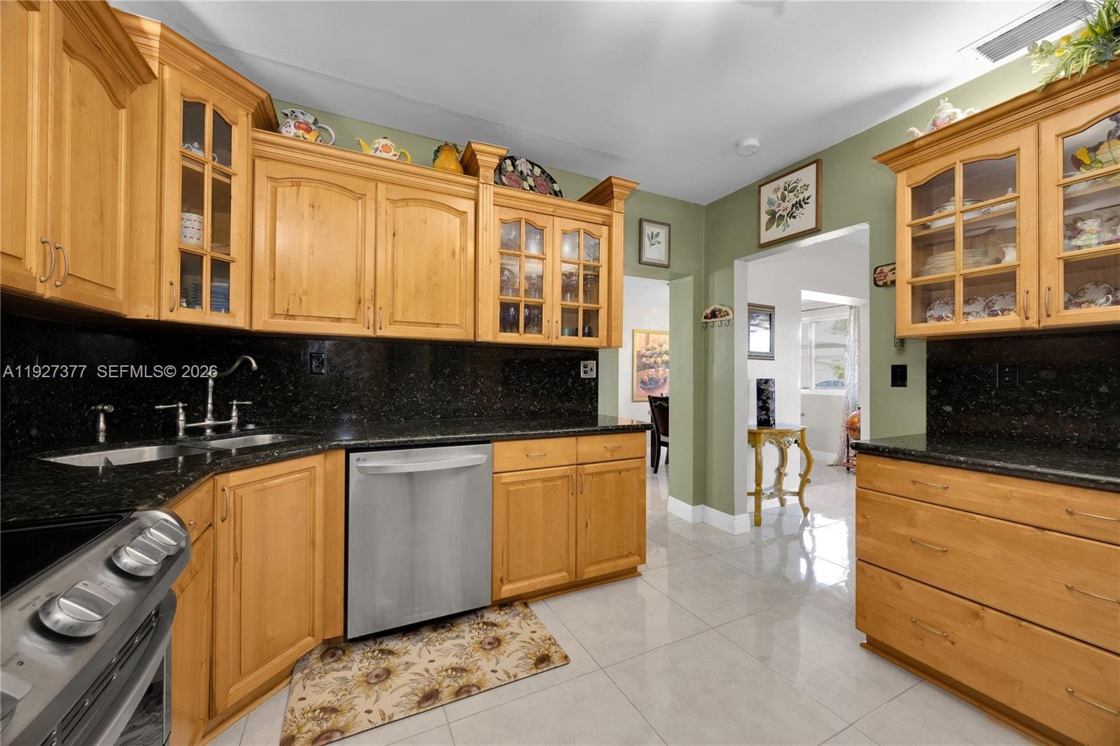 4110 W 7th Lane, Hialeah, FL 33012 photo 19