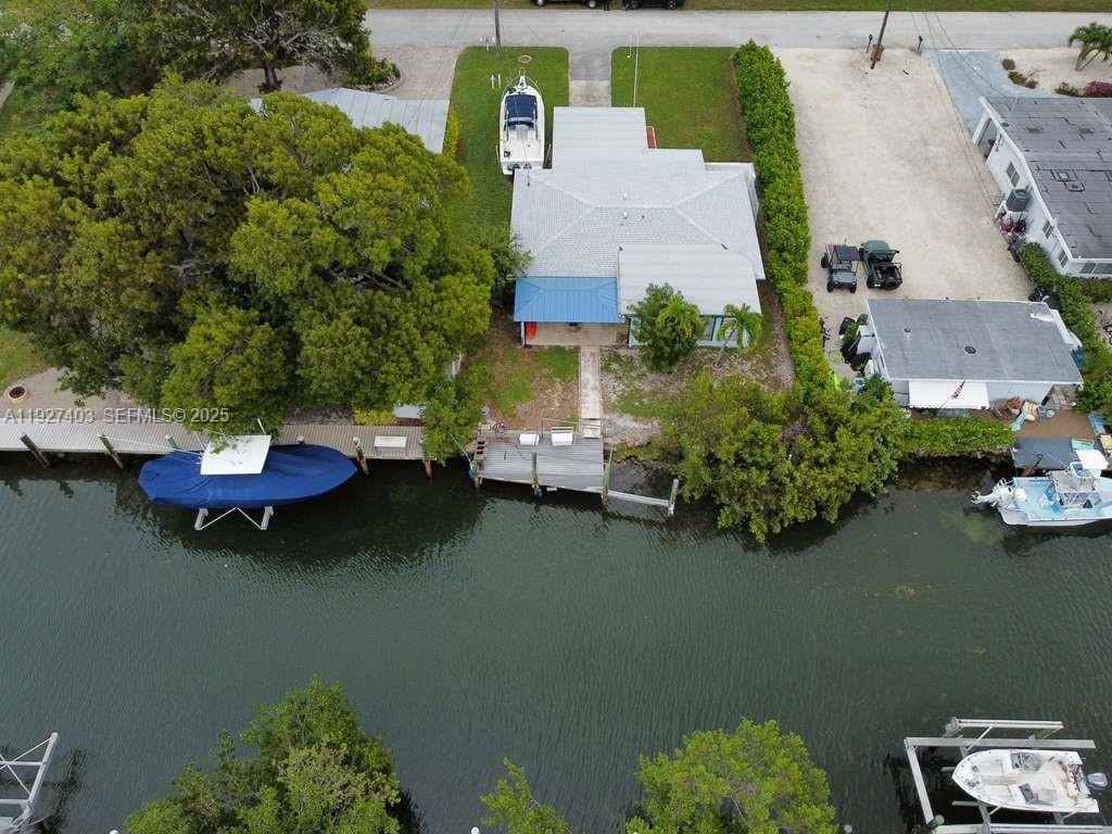1403 Grouper Drive, Marathon, FL 33050 photo 2