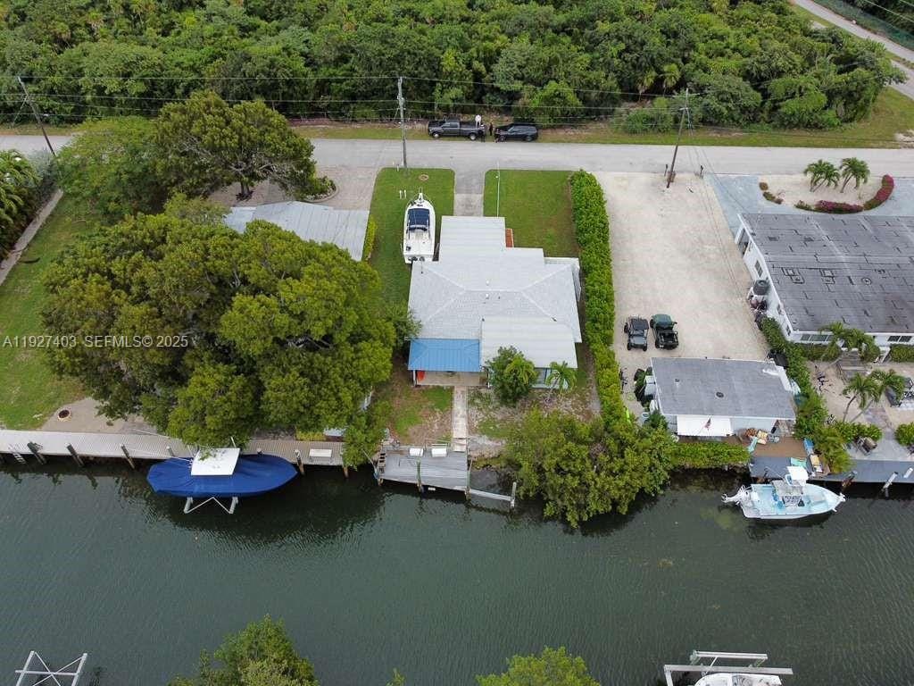 1403 Grouper Drive, Marathon, FL 33050 photo 3
