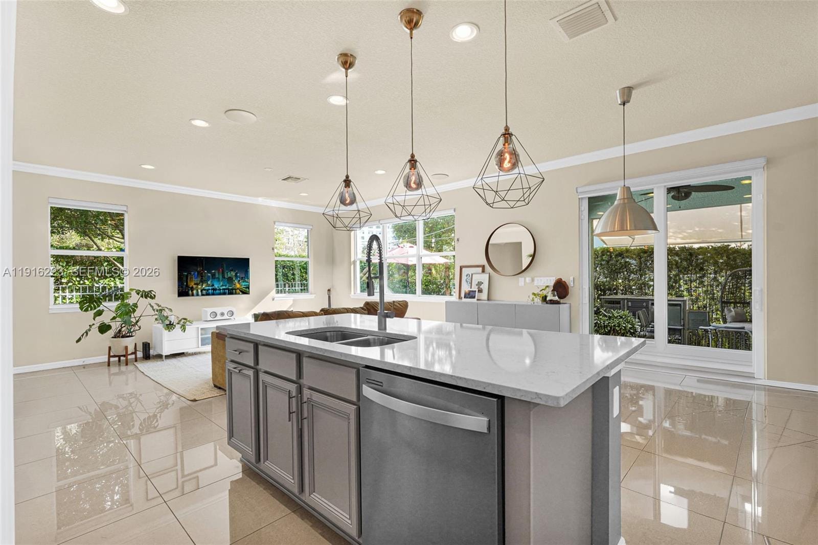 3936 Mahogany Lane, Hollywood, FL 33021