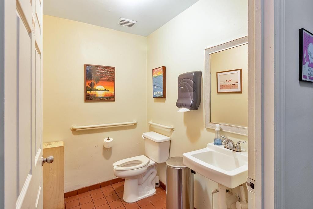 830 N Dixie Highway, Lake Worth Beach, FL 33460 photo 18