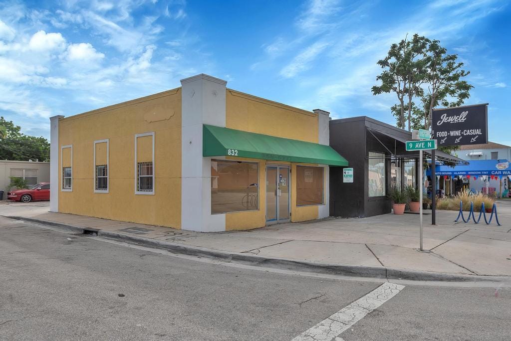 830 N Dixie Highway, Lake Worth Beach, FL 33460 photo 23