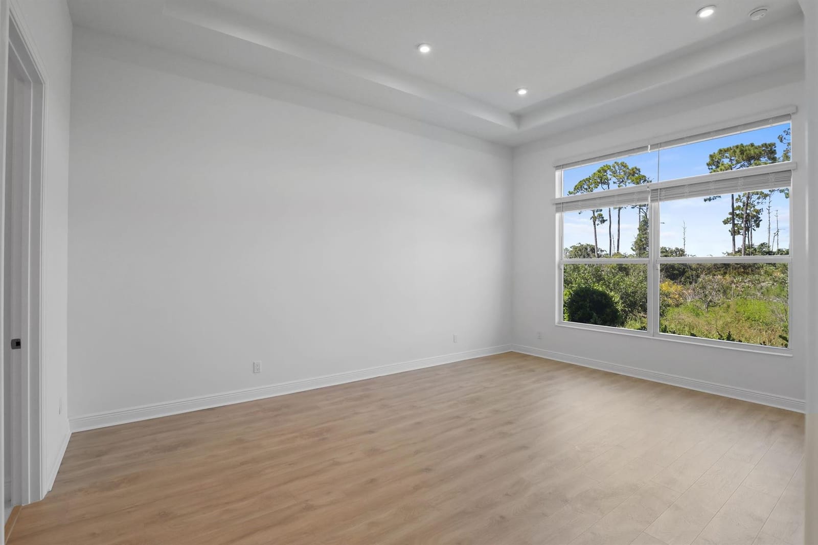 423 SE Via Sangro, Port St. Lucie, FL 34952 photo 7