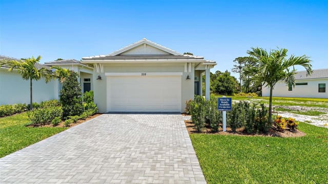 228 SE Via Sangro, Port St. Lucie, FL 34952