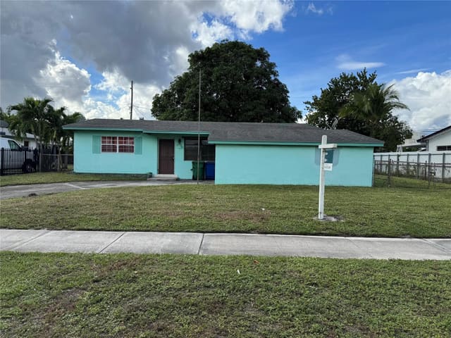 18530 NW 42nd Avenue, sold in Realsite Estates, Miami Gardens, FL