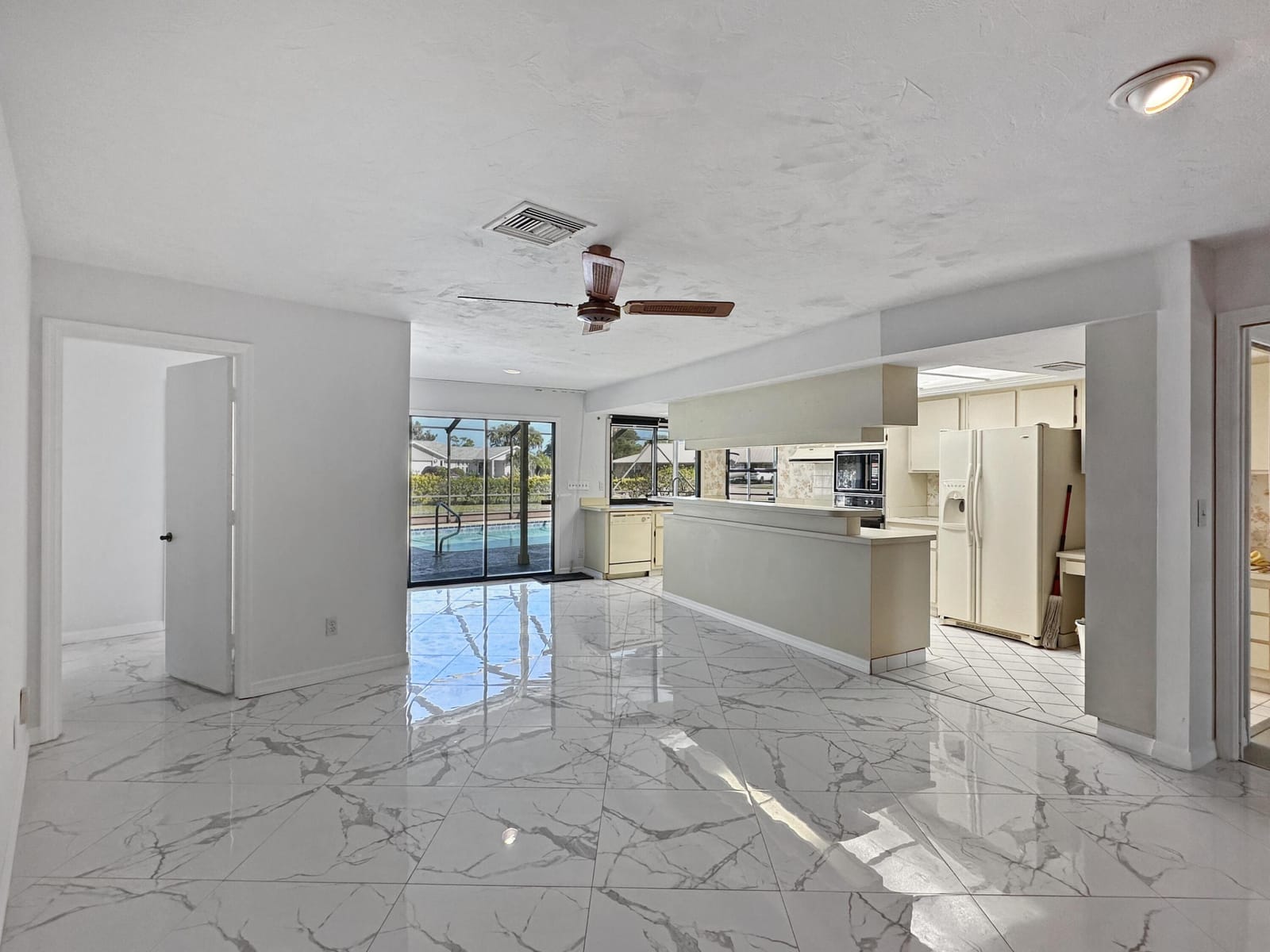 5506 Echo Pines Circle W, Fort Pierce, FL 34951 photo 11