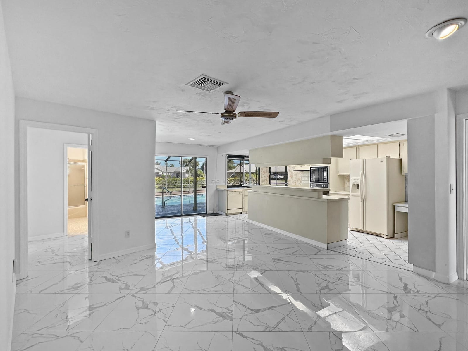 5506 Echo Pines Circle W, Fort Pierce, FL 34951 photo 10