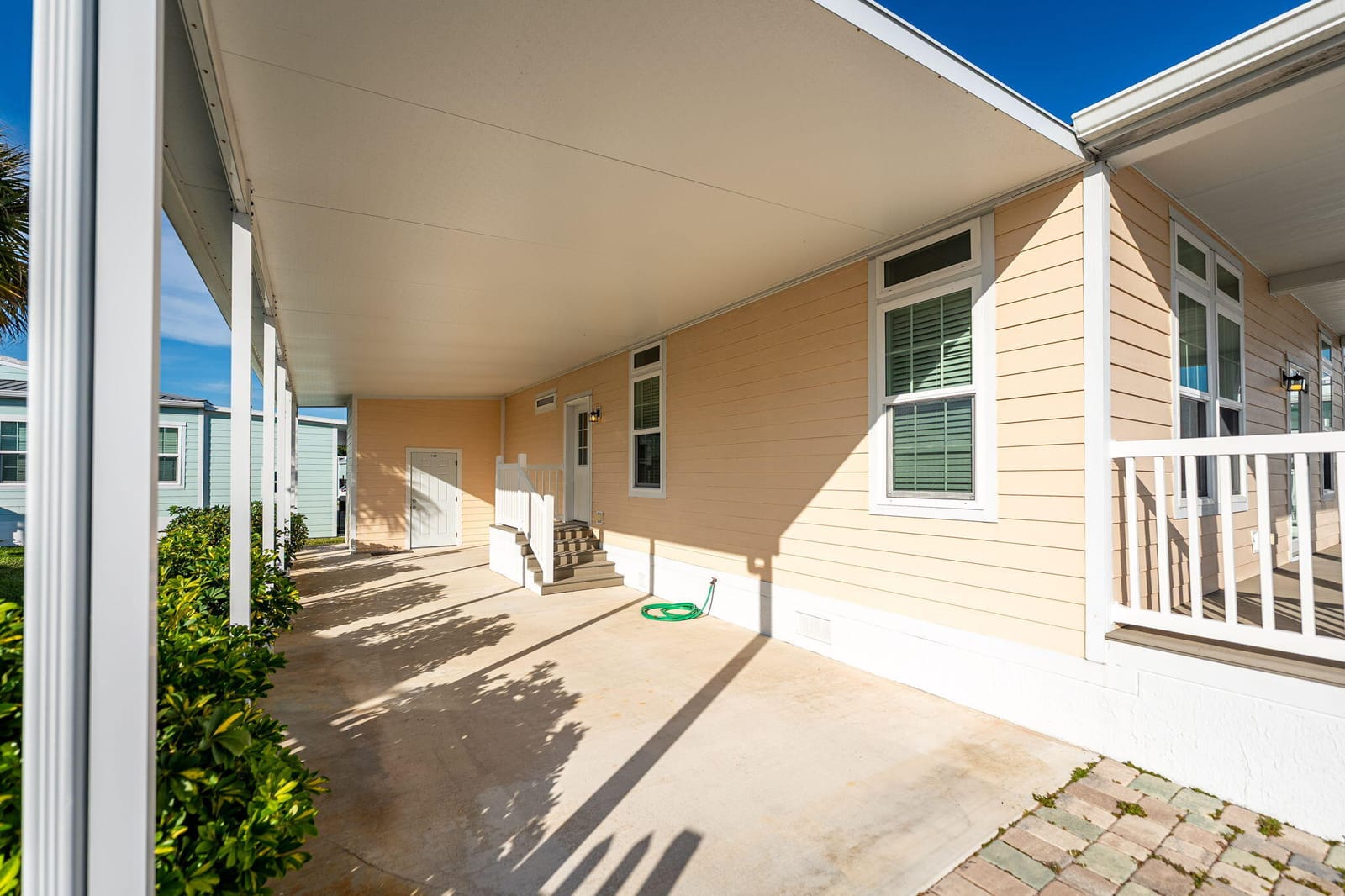 122 NE Bay Drive, Jensen Beach, FL 34957 photo 3