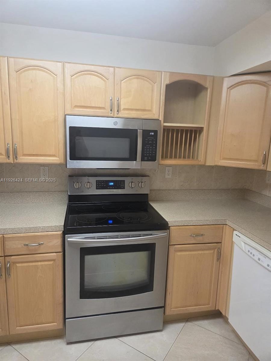 800 Parkview Drive 701, Hallandale Beach, FL 33009 photo 19