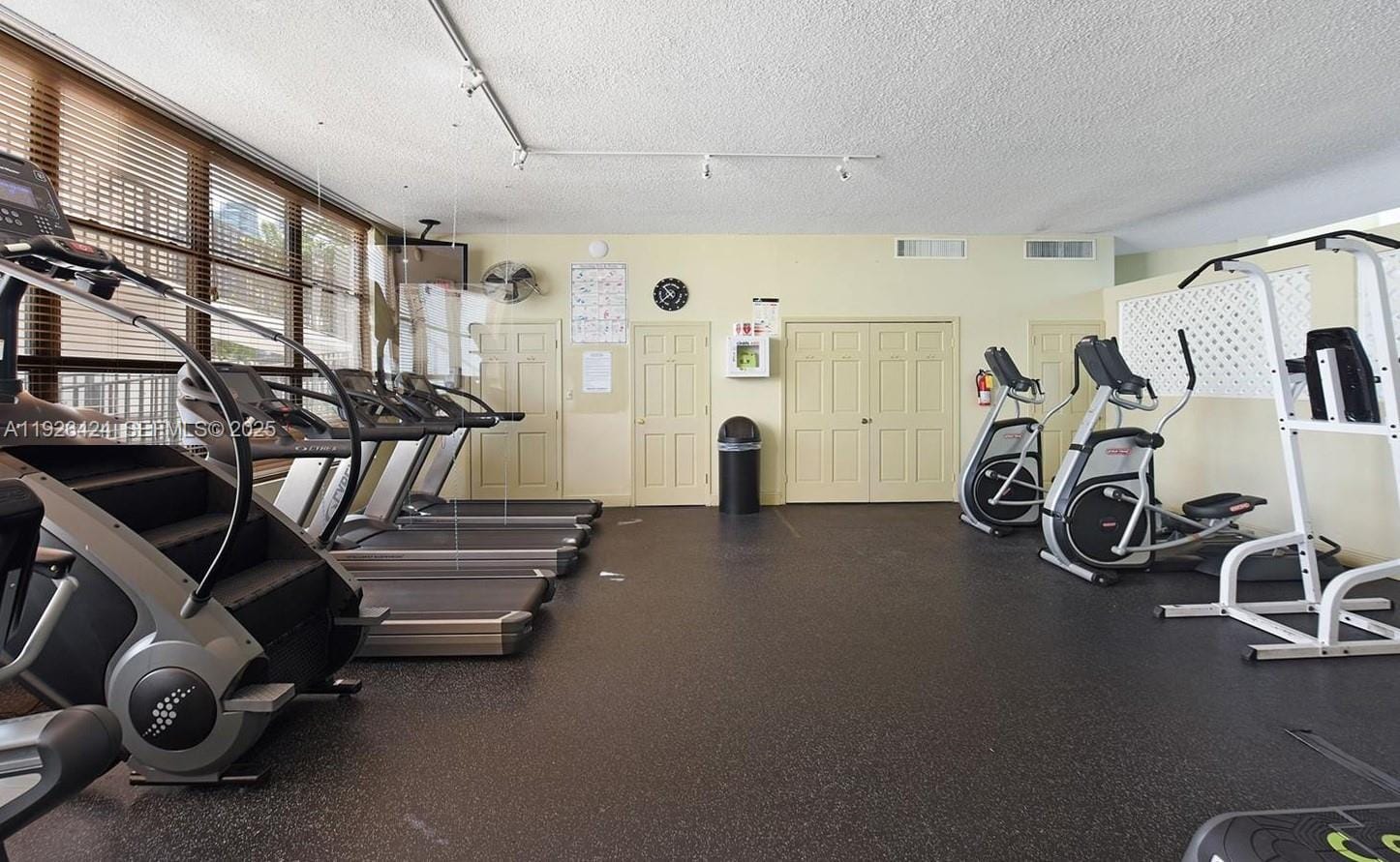 800 Parkview Drive 701, Hallandale Beach, FL 33009 photo 7