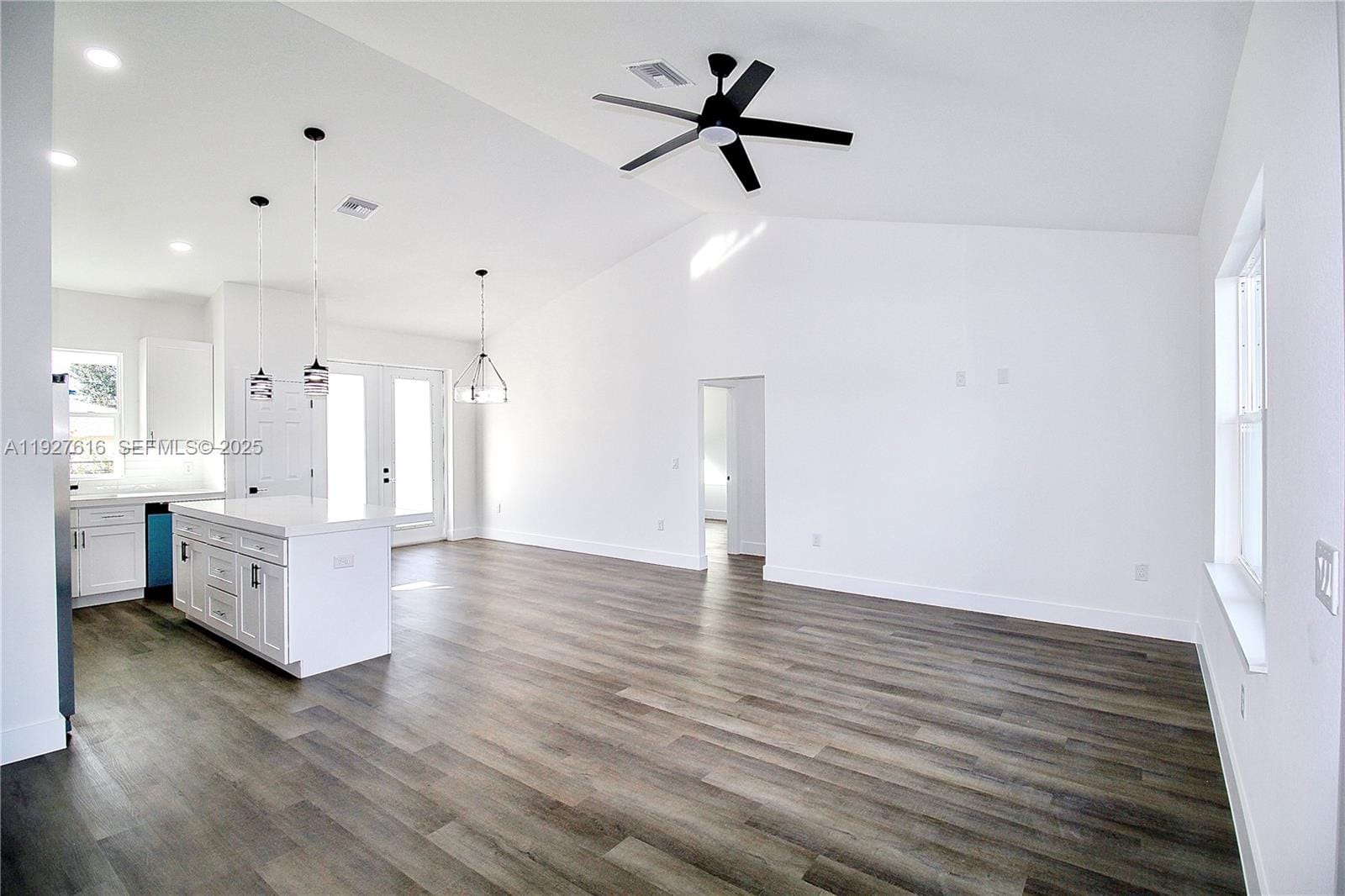 2313 N Olivia Road — photo 11