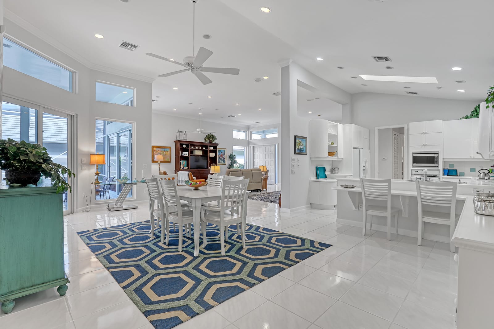 201 Orange Tree Drive, Atlantis, FL 33462 photo 18