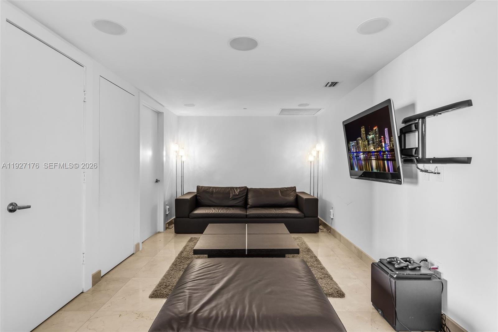 495 Brickell Avenue 2405, Miami, FL 33131 photo 12