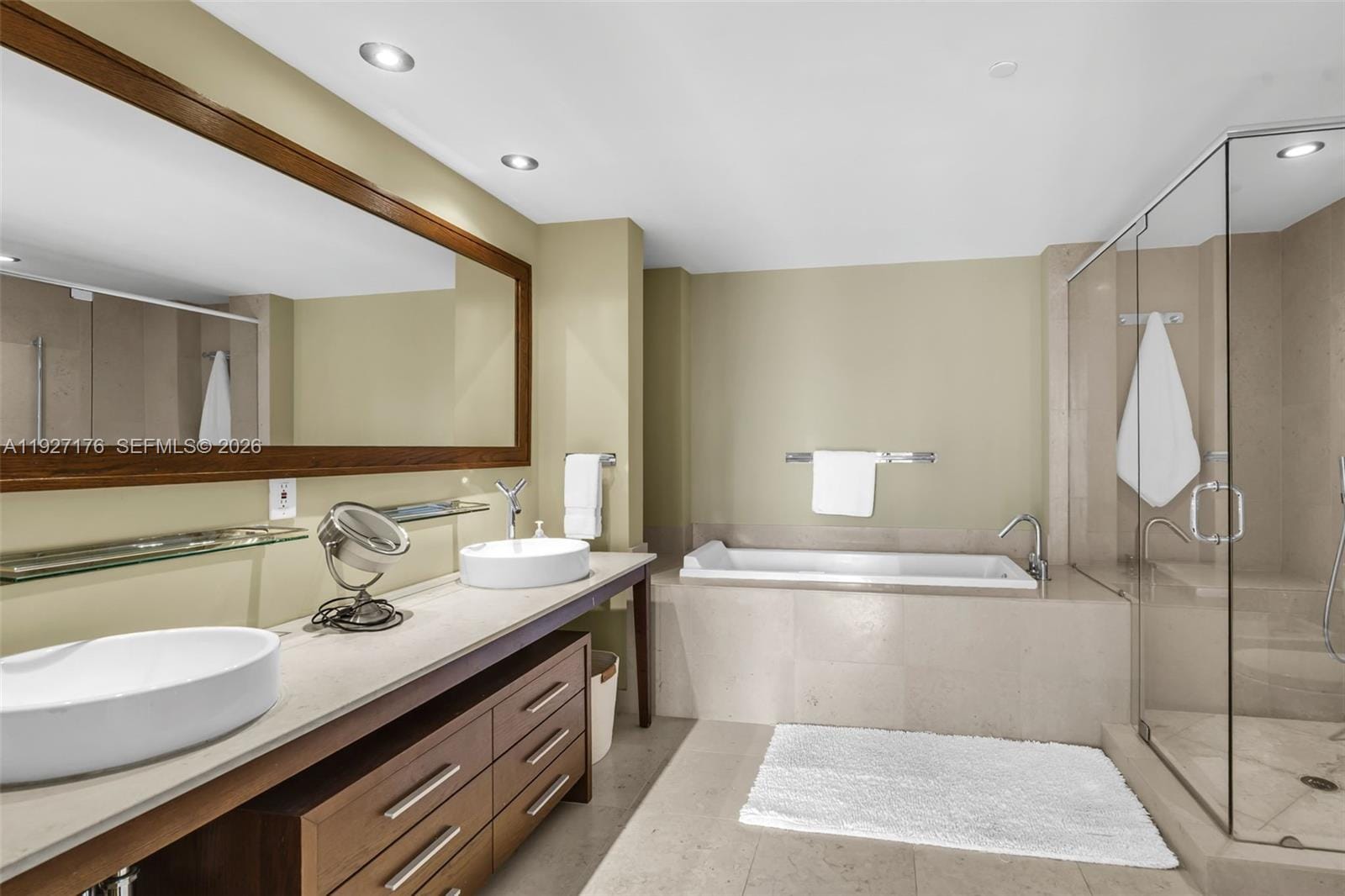 495 Brickell Avenue 2405, Miami, FL 33131 photo 21