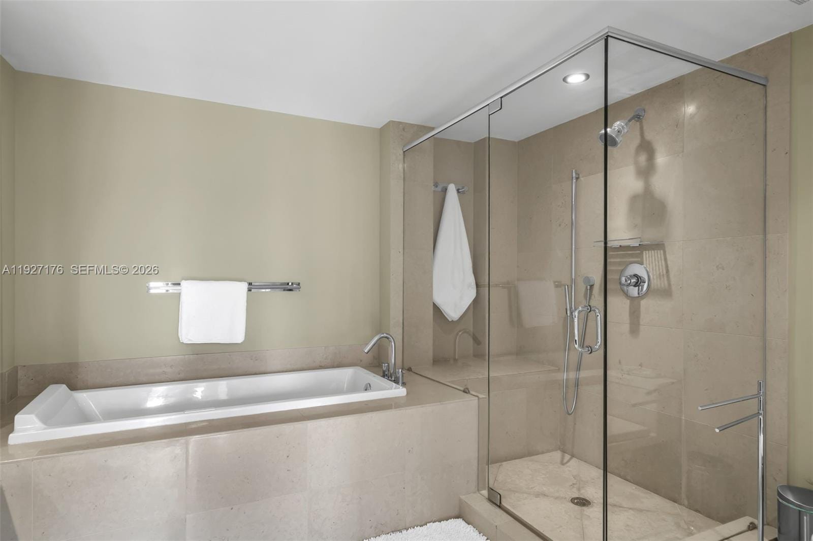 495 Brickell Avenue 2405, Miami, FL 33131 photo 22