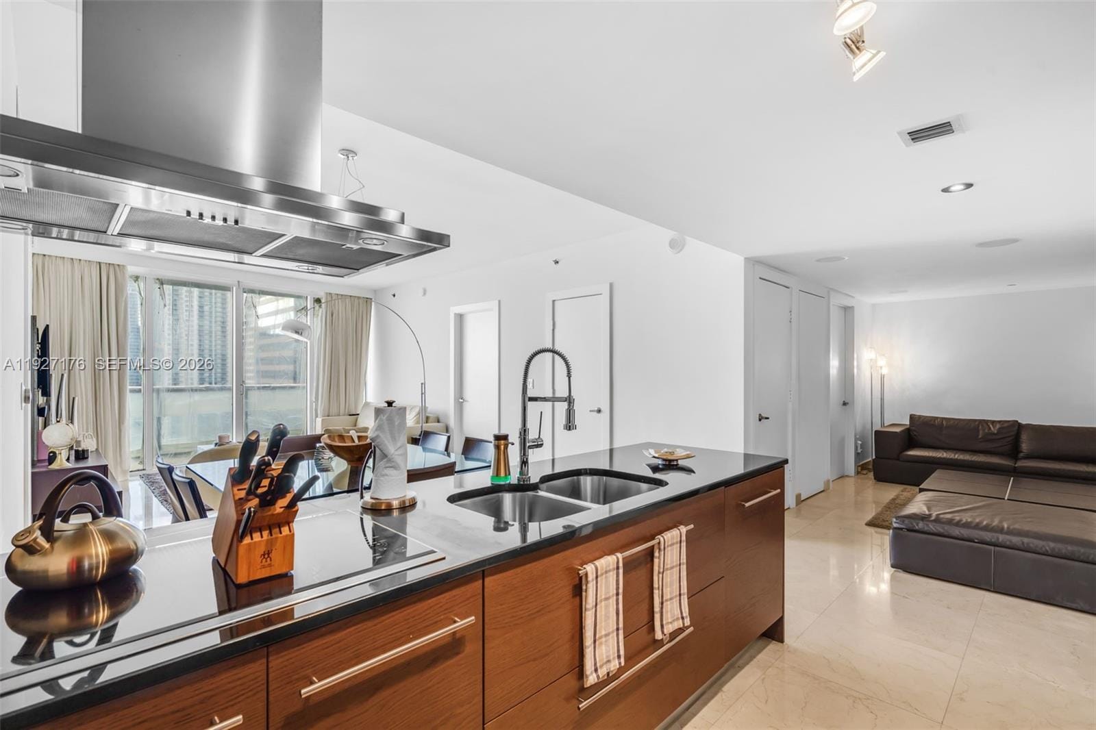 495 Brickell Avenue 2405, Miami, FL 33131 photo 7