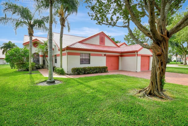 7680 Lexington Club Boulevard A, Delray Beach, FL 33446