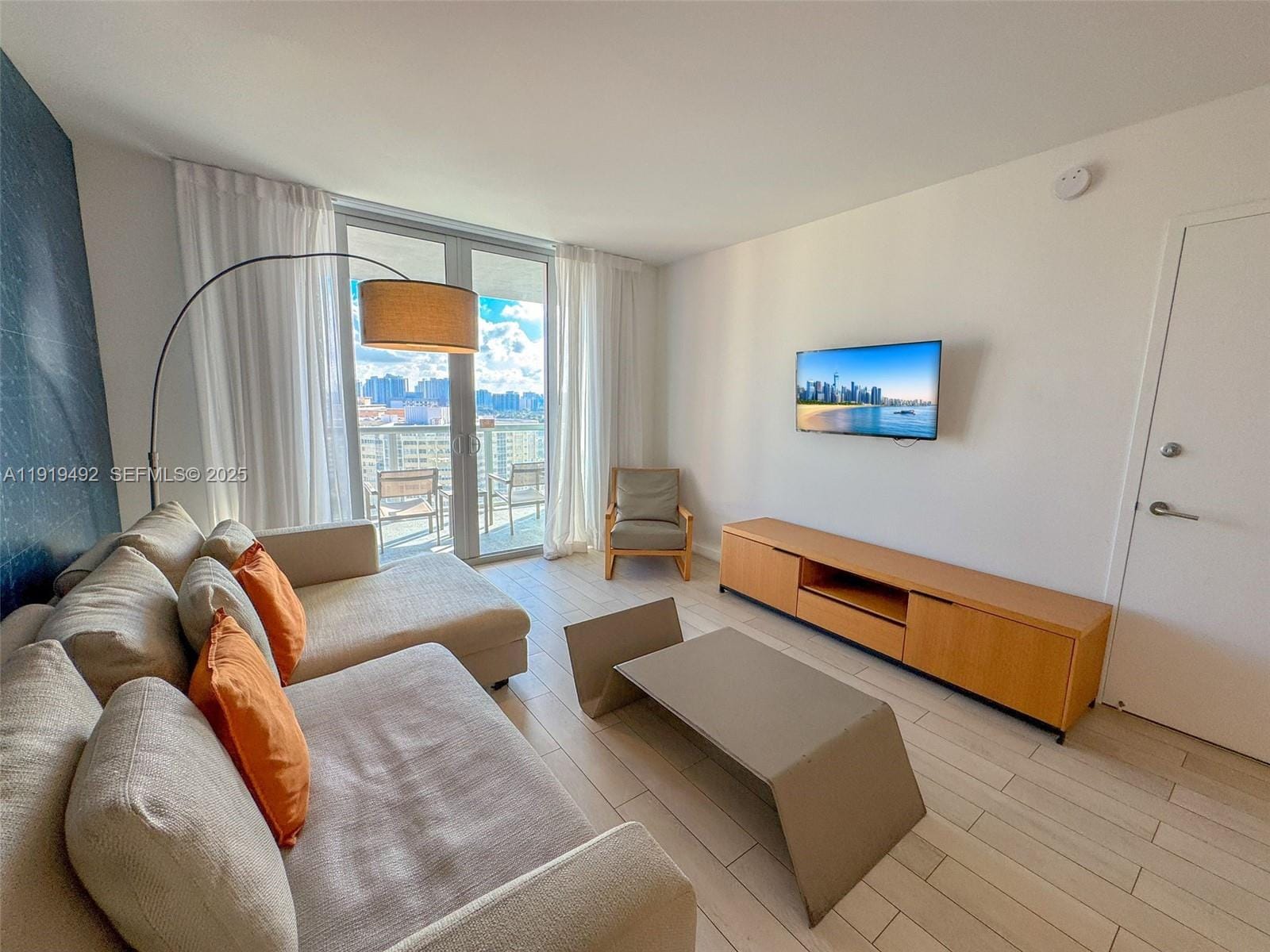 2602 E Hallandale Beach Boulevard R1807 — photo 3