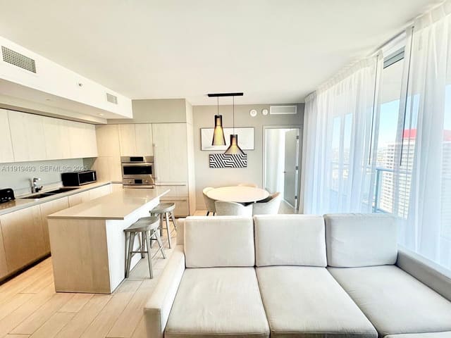 4010 S Ocean Drive R2904, Hollywood, FL 33019
