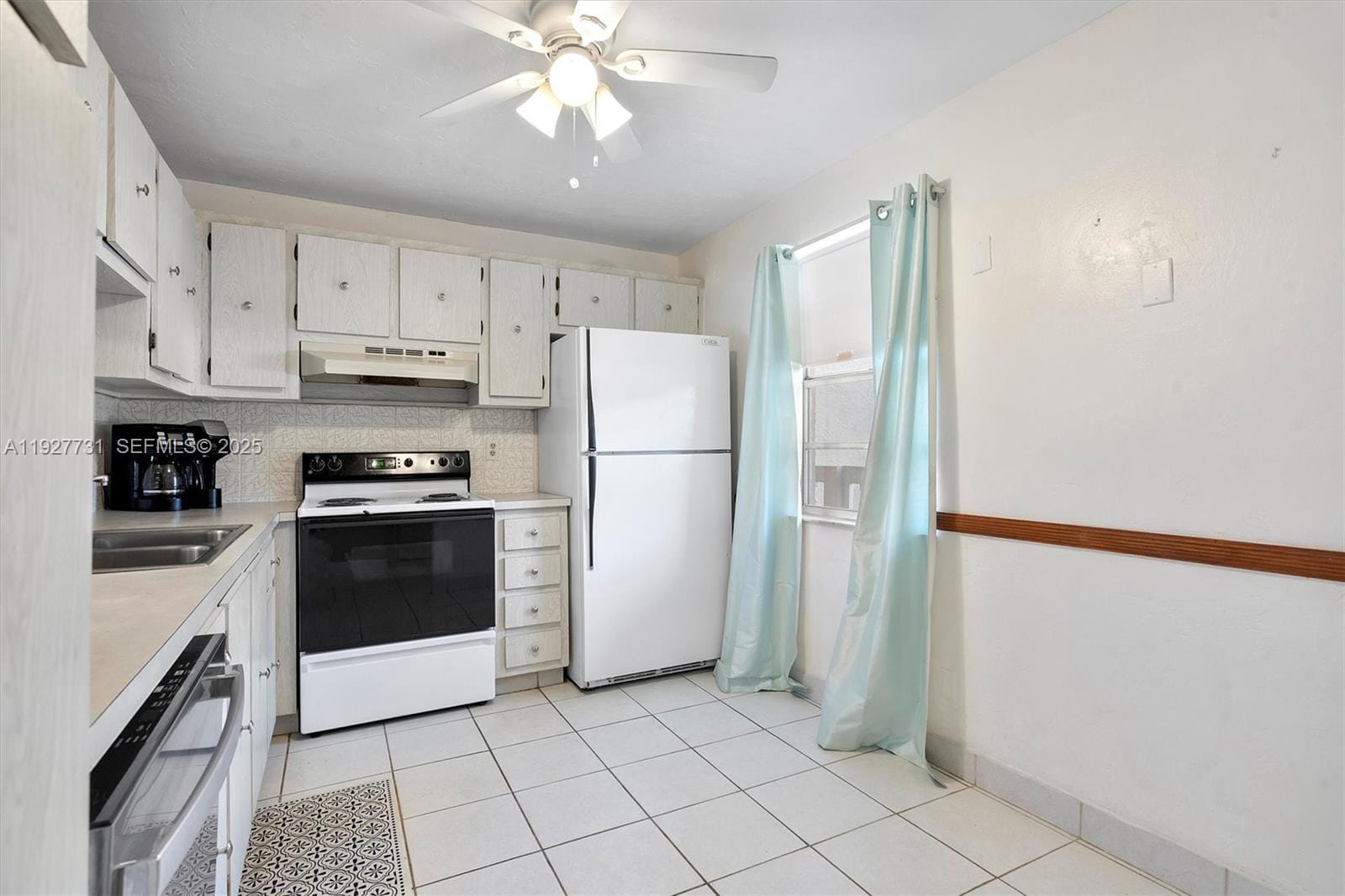 324 SE 10th Street 203 — photo 12