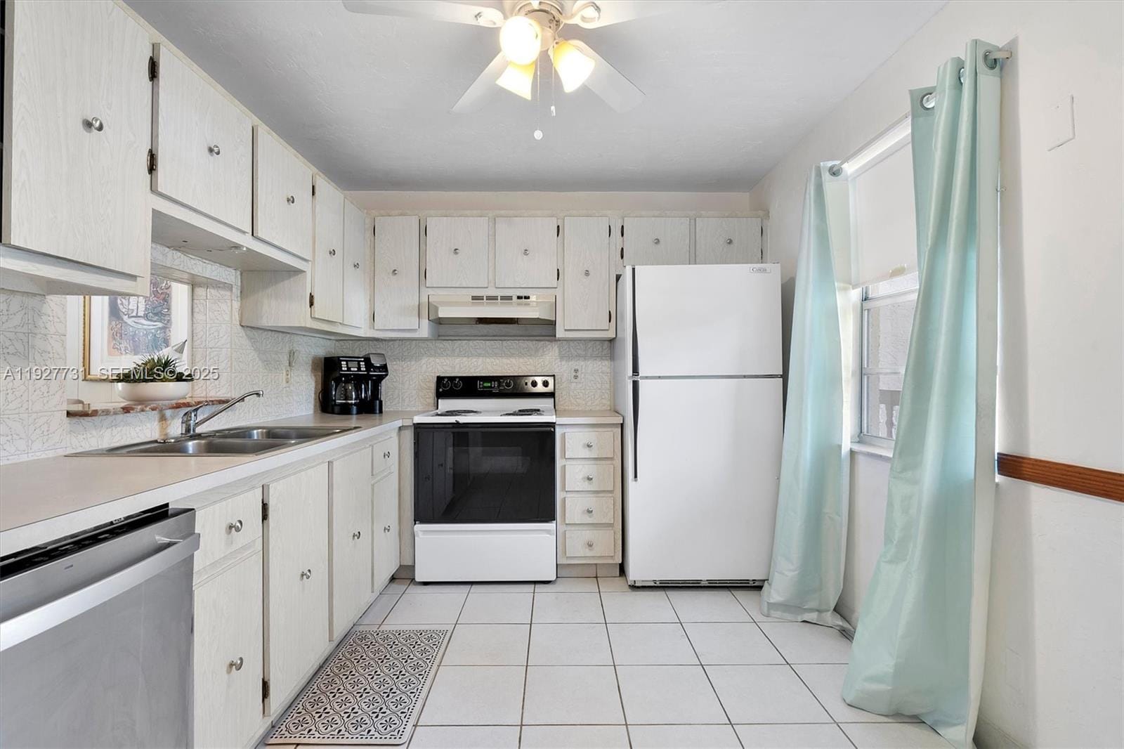 324 SE 10th Street 203, Dania Beach, FL 33004 photo 13