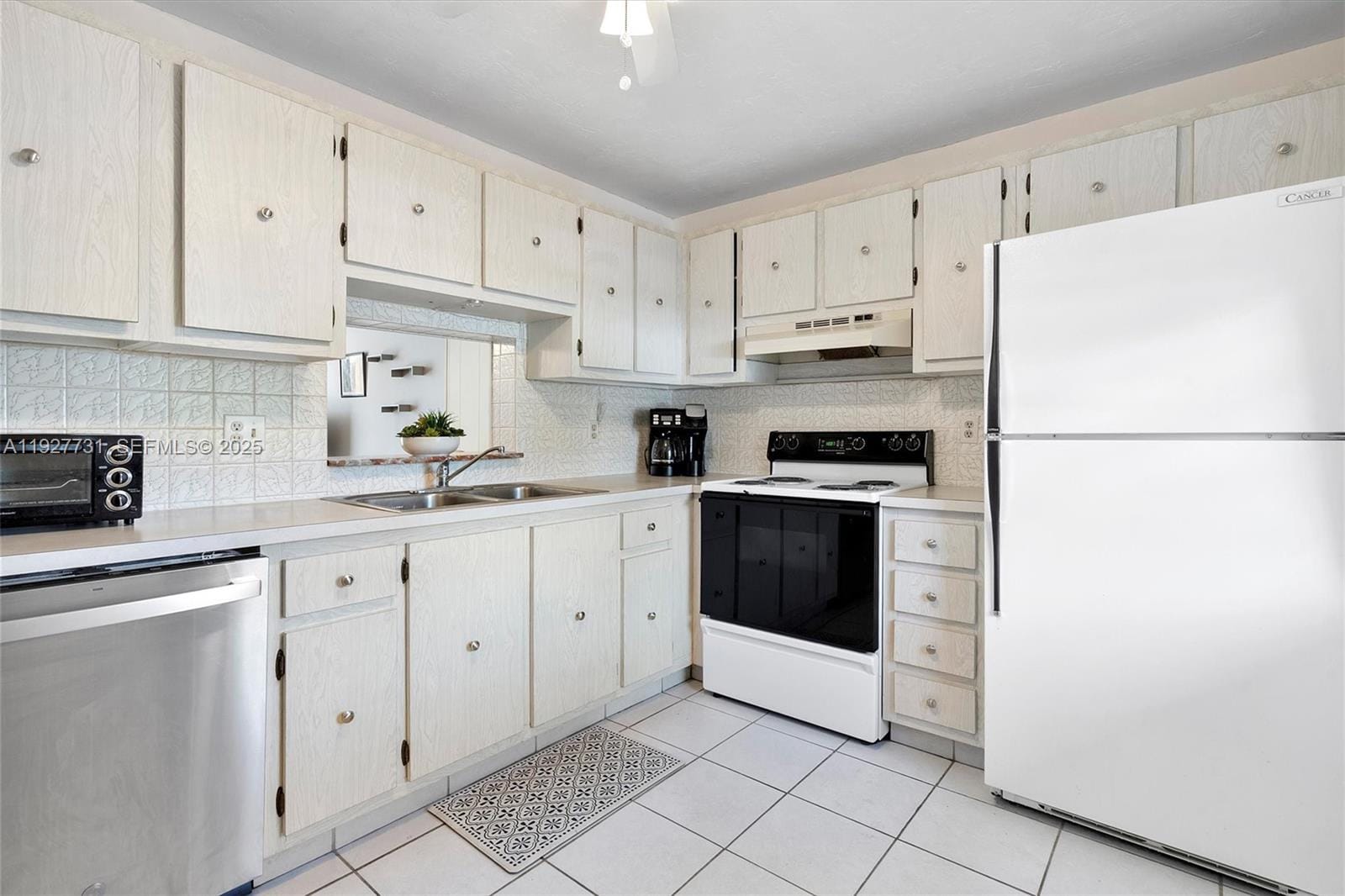 324 SE 10th Street 203, Dania Beach, FL 33004 photo 14