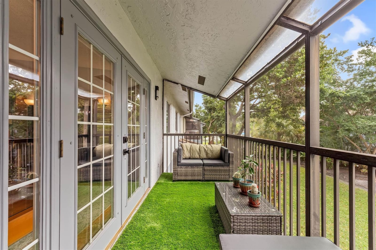 2761 S Oakland Forest Drive 204, Oakland Park, FL 33309 photo 18