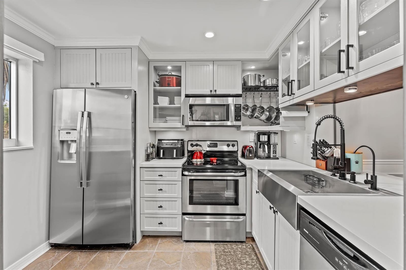 2761 S Oakland Forest Drive 204 — photo 4