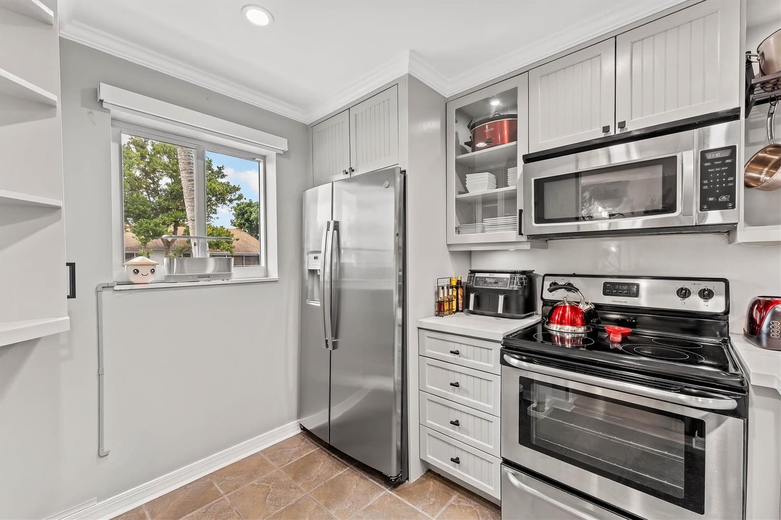 2761 S Oakland Forest Drive 204 — photo 6